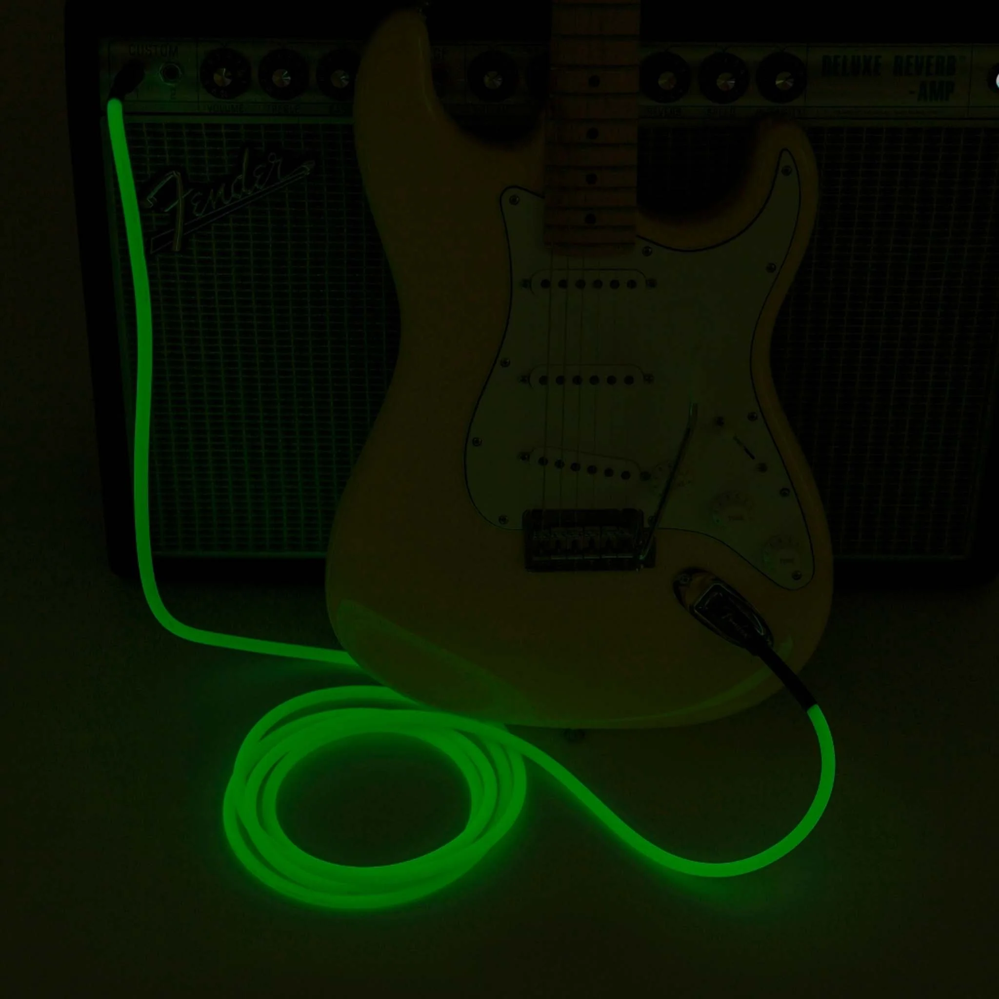 Fender 10 FT Professional Series Glow in the Dark Instrument Cable, Green - Image 5