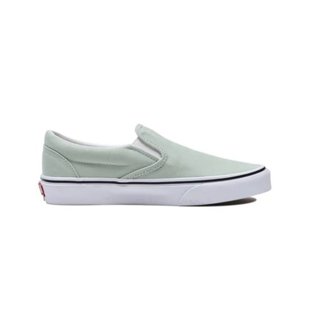 Vans Women's UA Classic Slip-On, Aqua Foam/True White